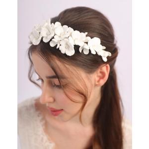 White Flower Pearls Headband Silver Wedding Headband Handmade Flowers Bridal hair Crown Flowers Wedding Bride Hair Tiara Wedding Hair Accessories for Women Girls