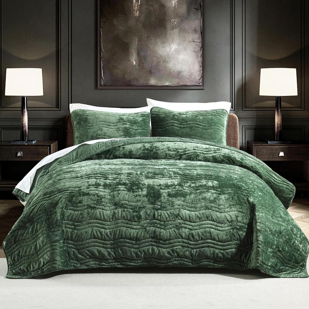 Velvet King Size Comforter Set, Luxurious King Quilt, Green Bedding Set, Soft Plush Bedspread, Lightweight for All Season,Emerald Green (King (106"x96"))