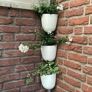 ORIMERC 4 Pack Corner Wall Mounted Hanging Planter Self Watering Triangle Plastic Flower Pot Decorative Modern Plant Vase Container Holder for Succulent Indoor Outdoor Home Office Dcor White