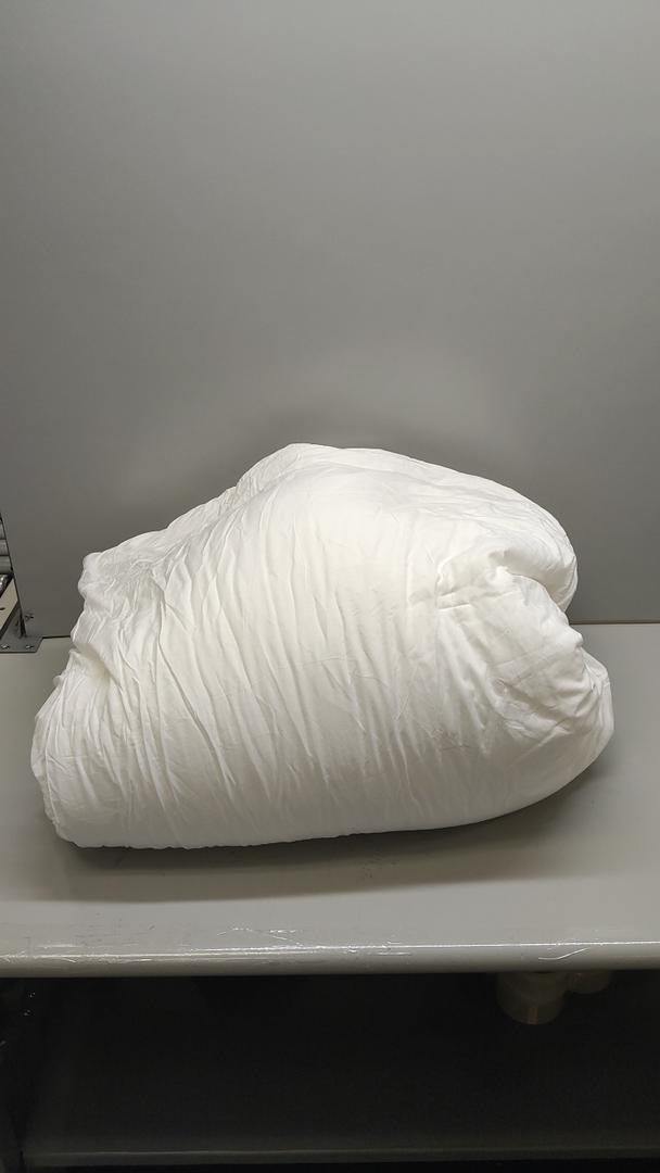 White Comforter Set Queen Size, Lightweight Fluffy Farmhouse White Ruffle Bedding Set, Soft Polyester All Season Shabby Chic Bed Comforter Set 3 Pieces(1 Ruffle Comforter 2 Pillowcases)