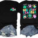 St Patricks Day Shirt Women One Lucky Teacher St. Patrick's Day Shirts for Women School Teach Shirt (Black, M)