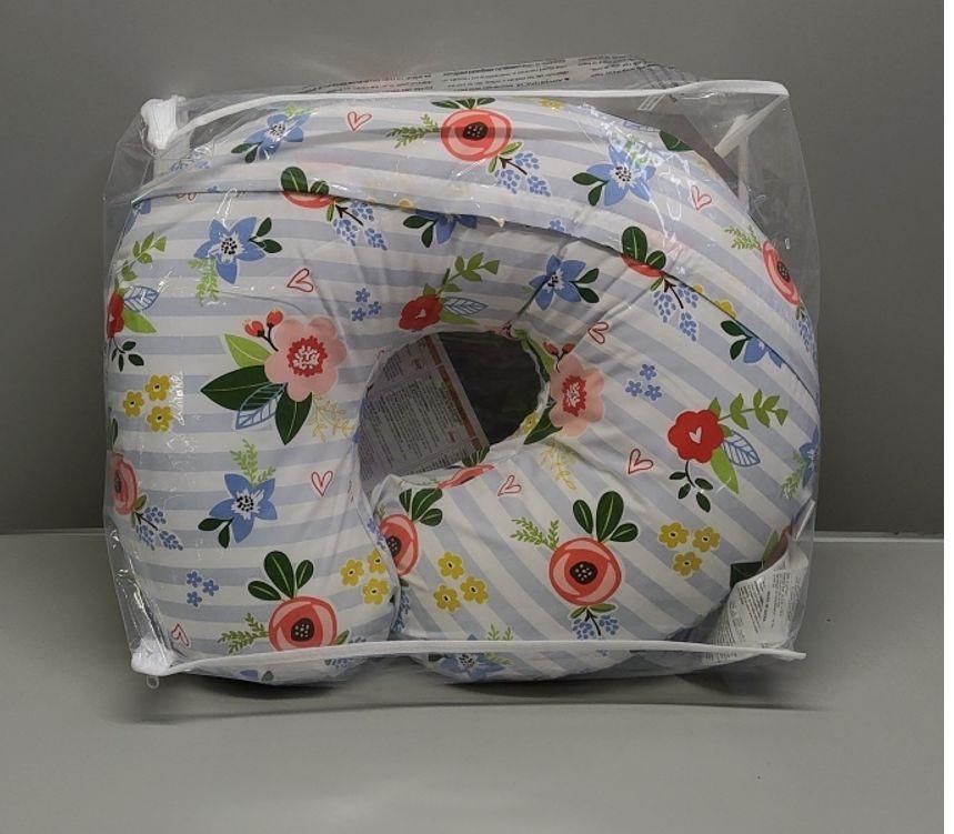Boppy Original Nursing Pillow, Neutral Wildflowers, Ergonomic Nursing Essentials for Bottle and Breastfeeding, Firm Fiber Fill, with Removable Pillow Cover, Machine Washable (Neutral Wildflowers)