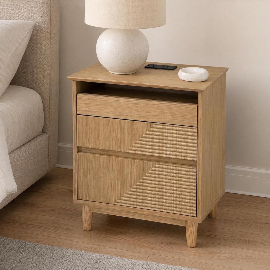 Nightstand with Charging Station, 3 Drawers Fluted Bedside Table, USB Ports Outlets, Mid Century Modern End Table, 1 Small and 2 Large Drawers, Natural Oak 、Walnut Finish (Natural Wood Color)