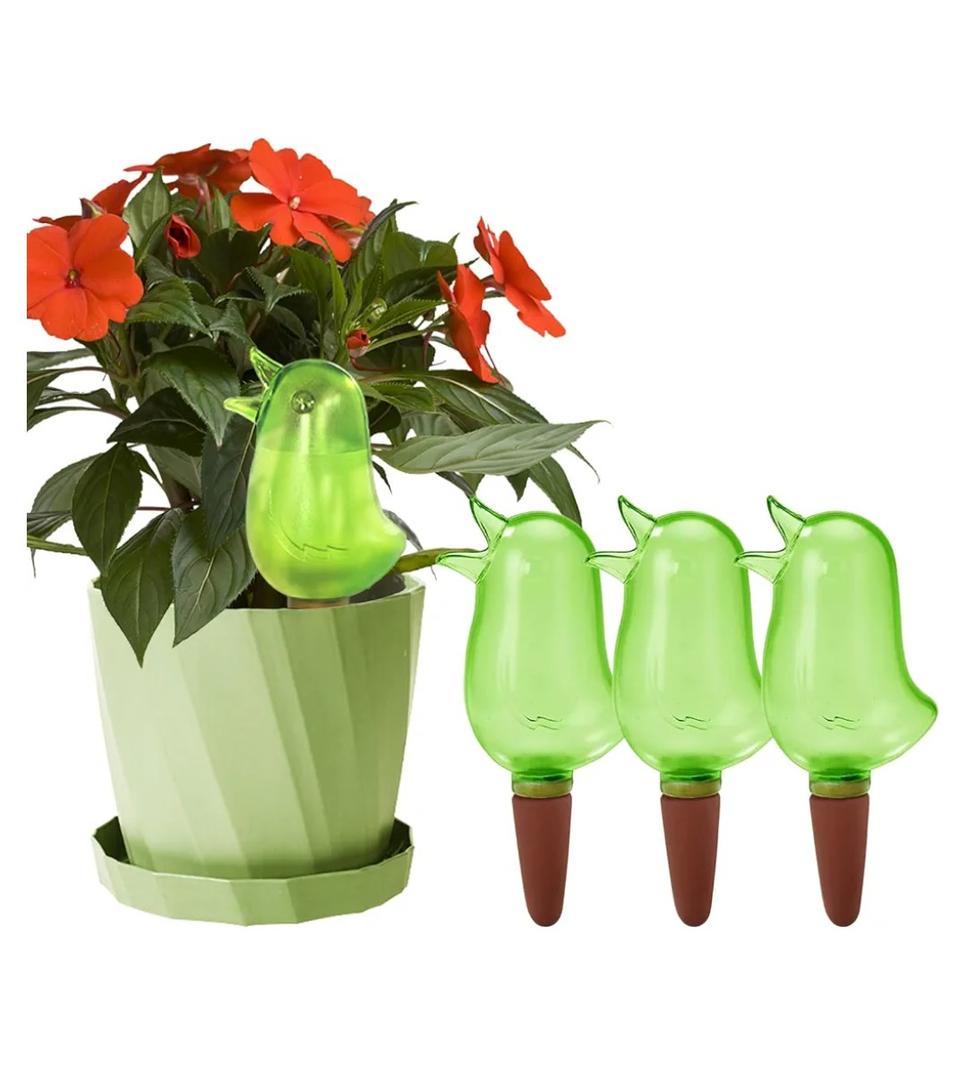 4 Pack Self Watering Spikes, Indoor Plant Watering Globes, Bird Shape Automatic Irrigation Spikes,Plant Watering Devices (Green)