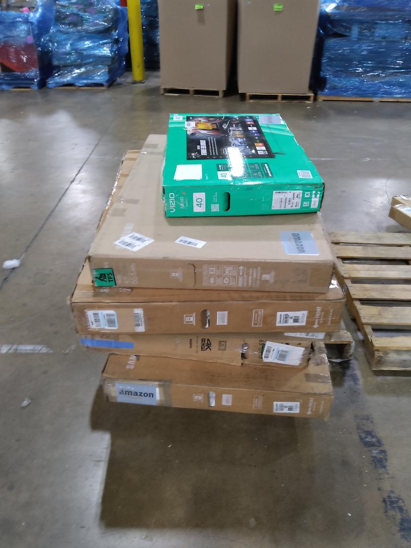 Pallet with 6 Broken TV