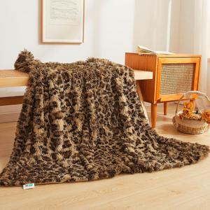 XeGe Luxury Faux Fur Leopard Print Throw, Soft 50x60 Cheetah Print Fluffy Blanket, Shaggy Plush Decorative Couch Throw, Cute Furry Fuzzy Animal Print Blanket for Sofa Bed, Brown