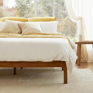 LIFEMENT Classic Wood Platform Bed Frame, Essential, Noise Free, Under Bed Storage, No Box Spring Needed, Easy Assembly (Cherry, Twin XL)