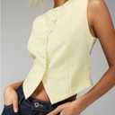 Milumia Women's Sleeveless Button Down Tank Tops Slit Hem Fitted Vests Waistcoat Top (Yellow, L)
