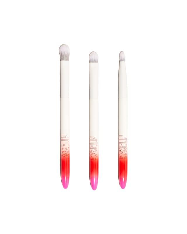 4 x Paint & Play Makeup Brush Set Trio With 1 Pencil Brush, 1 Tapered Blending Brush and 1 Classic Eyeshadow Brush