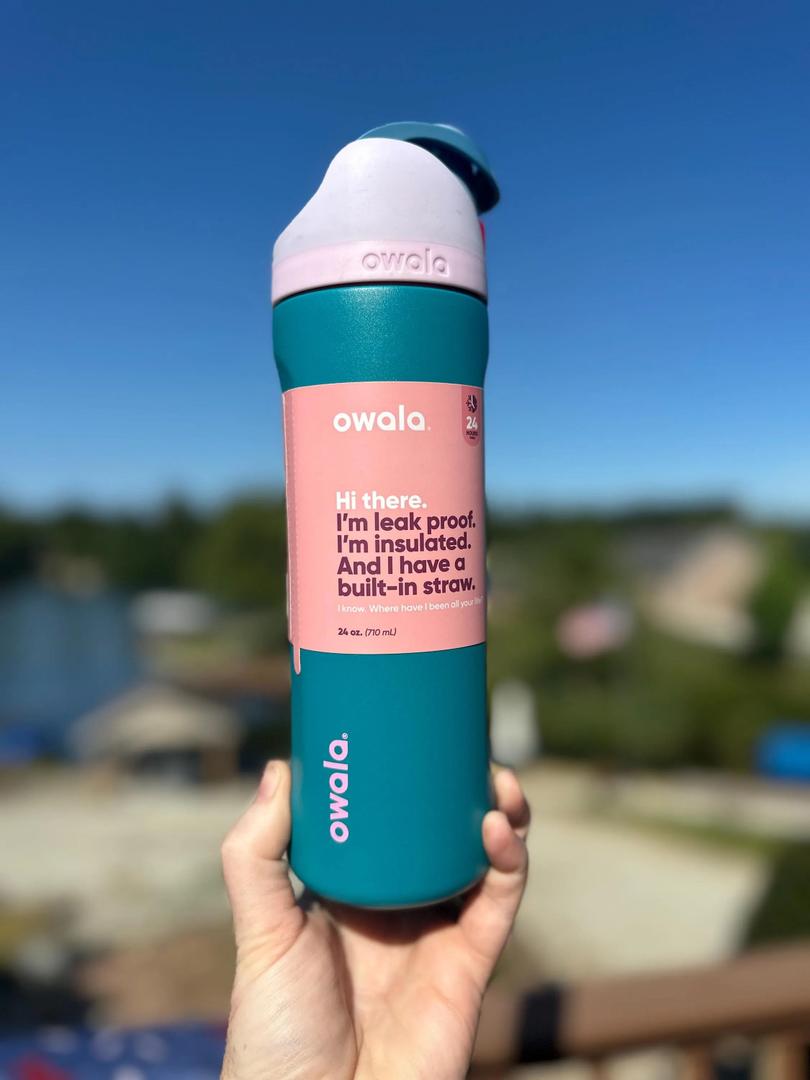 Owala FreeSip Water Bottle - Tickle-Me Teal