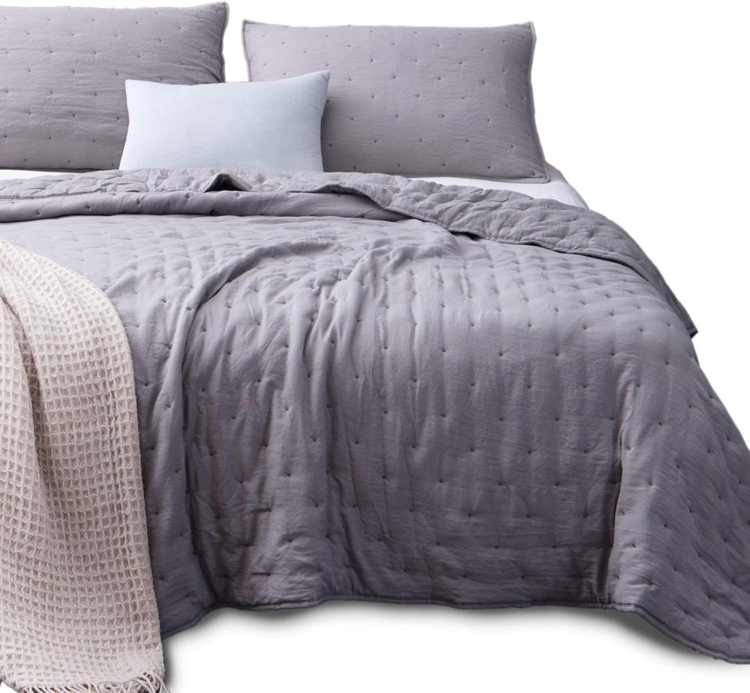 KASENTEX Ultra Soft Quilt-Coverlet-Bedspread-Blanket-Set All Season Machine Washable Quilts, Microfiber Lightweight Design - Solid Color Bedding Sets (Queen Size + 2 Pillow Case Shams, Grey)