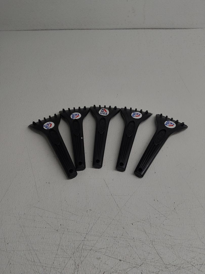 Pack of 5, Bigfoot 9" Heavy Duty Ice Scraper - Car Glovebox Size - Polyethylene 1700 