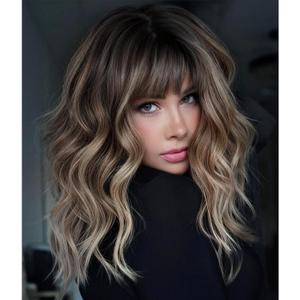KOME Brown Wig with Bangs,Brown Highlight Synthetic Shoulder Length Curly Wavy Wigs for Women Party Daily Use 18IN