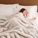 L'AGRATY Faux Fur Throw Blanket: 50''x 60'' Luxury Fluffy Plush Thick Faux Fur Blanket for Bed Couch Sofa - Cozy Soft Fuzzy Blankets for Women Man: Minky Couture Decoration Blanket (White Beige)