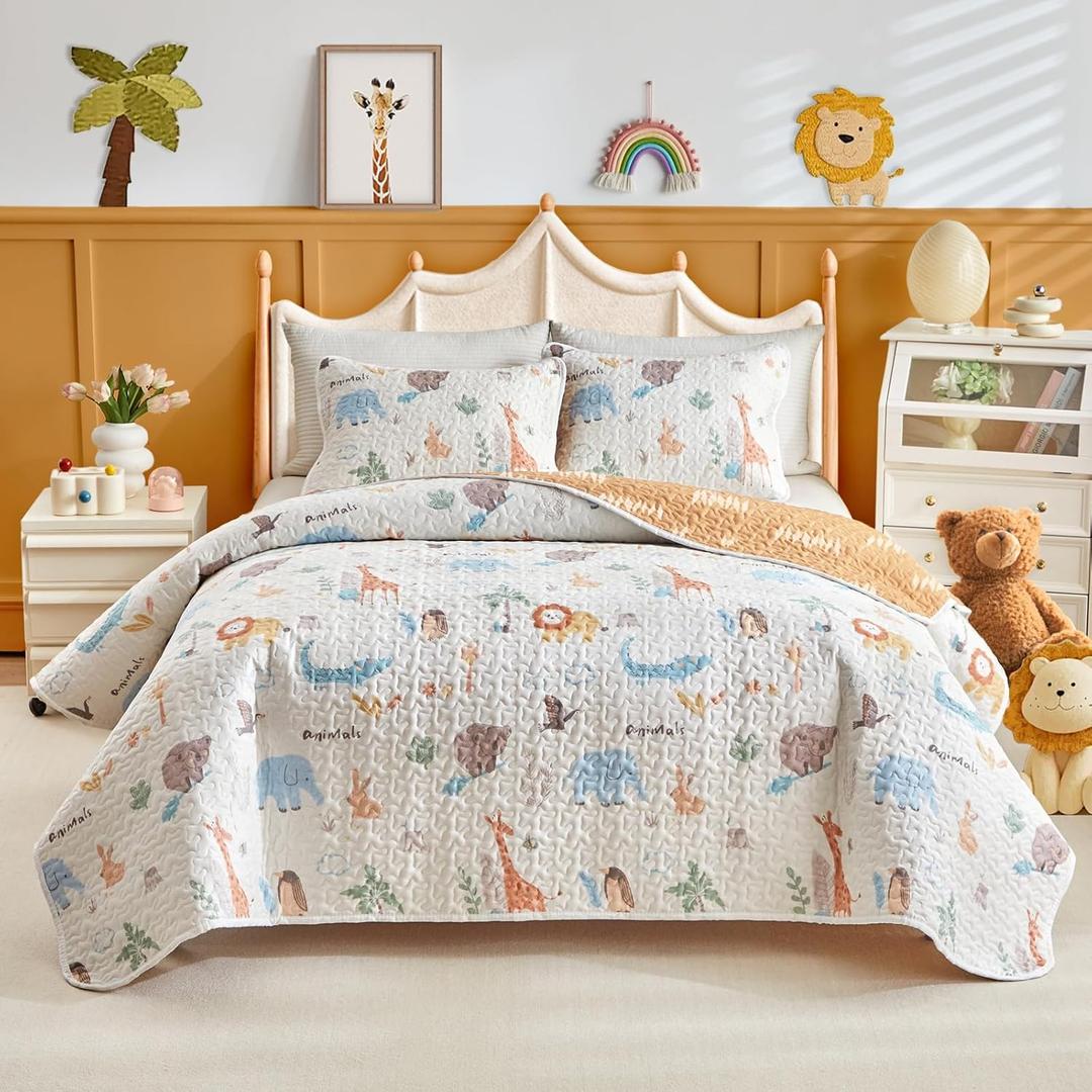 Joyreap 2 Piece Cotton Toddler Bedding Set, Zoo Theme Animals White , blanket and pillowcase
