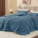 BEDELITE Fluffy Queen Comforter Set - Blue Fog Fleece Soft Comforter for Queen Size Bed, Luxury Warm Bedding Set for Winter, Fuzzy Bed Set 3 Pieces (1 Comforter, 2 Pillowcases)