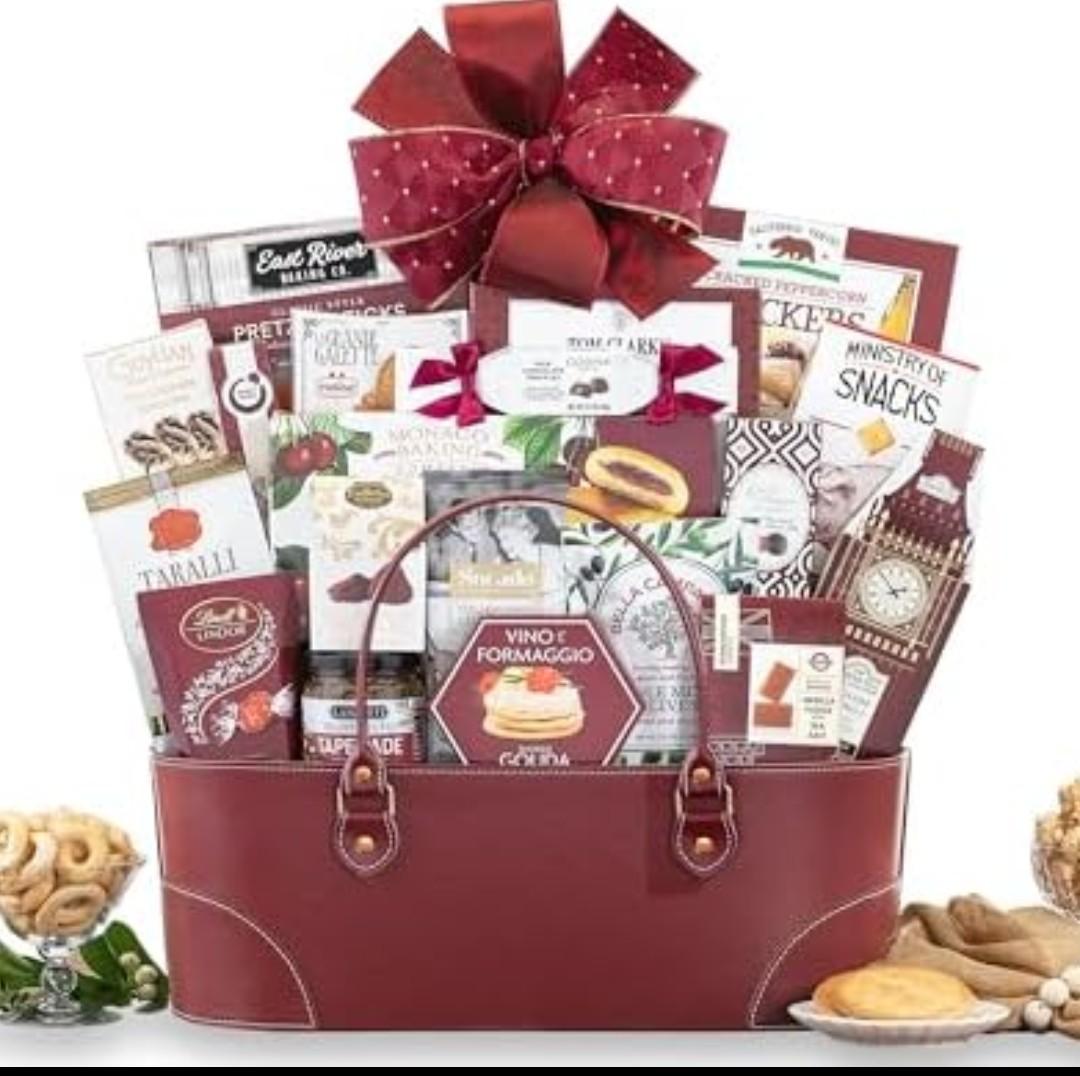 Country Gift Baskets Gourmet Feast Perfect For Family Friends Co-Workers Loved Ones and Clients EXP: Jul/02/2025
