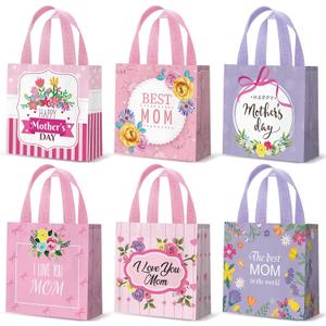 Reallnaive 24 Pcs Mother's Day Gift Bags Bulk Mother Themed Party Goodie Treat Bags with Handles Reusable Best Mom Tote Non Woven Wrap for Birthday Decoration Party Supplies Favor