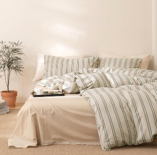 VM VOUGEMARKET Green Striped Comforter Set Queen Modern Comforter with 2 Pillowcases Soft Lightweight Bedding Set Bed in a Bag All Season Queen Comforter Set for Teens Adults