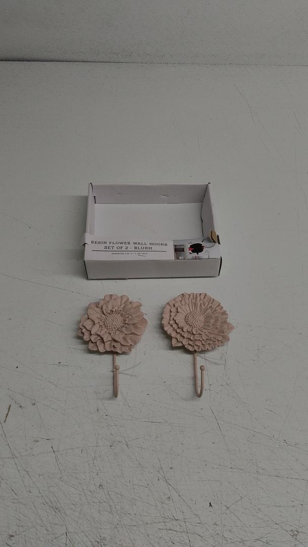 RESIN FLOWER WALL HOOKS SET OF 2-BLUSH 4,25"x7"X1,25"