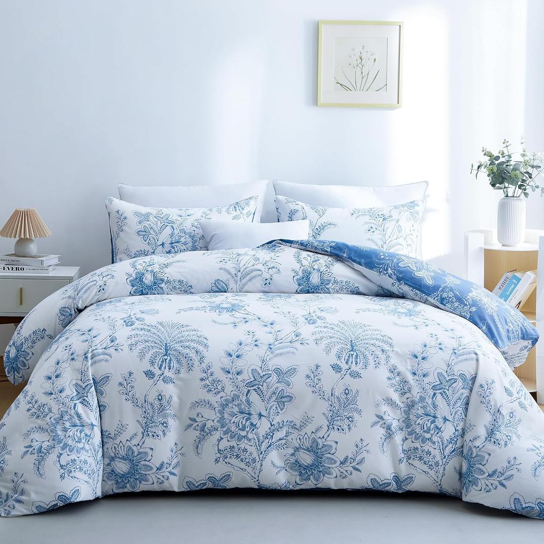 BOLINLIVING Floral Duvet Cover King Size 3 Pieces, Flower Duvet Cover with 2 Pillow Shams, Soft Floral Bedding Set White and Blue for All Season, Breathable, Zipper Closure (King(104" x 90"))