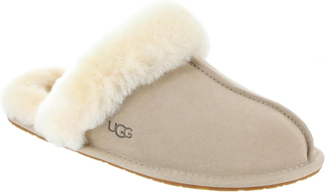 UGG Women's Scuffette II Slipper (8)