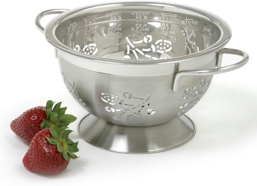 Norpro Stainless Steel 1.5 Quart Berry Colander, Silver, 6.25 inches/16Cm