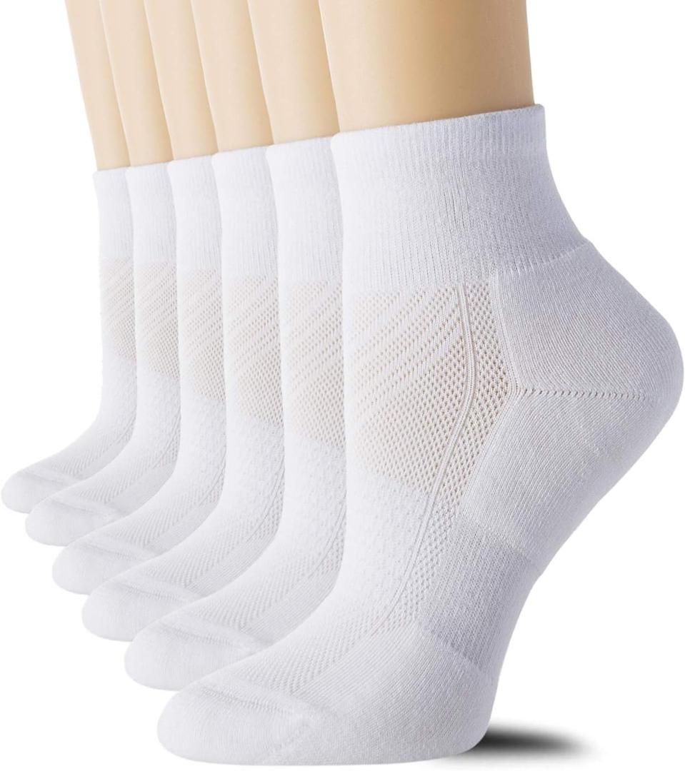 CS CELERSPORT 6 Pairs Women's Running Ankle Socks Athletic Sport Socks Cushioned (White, M)