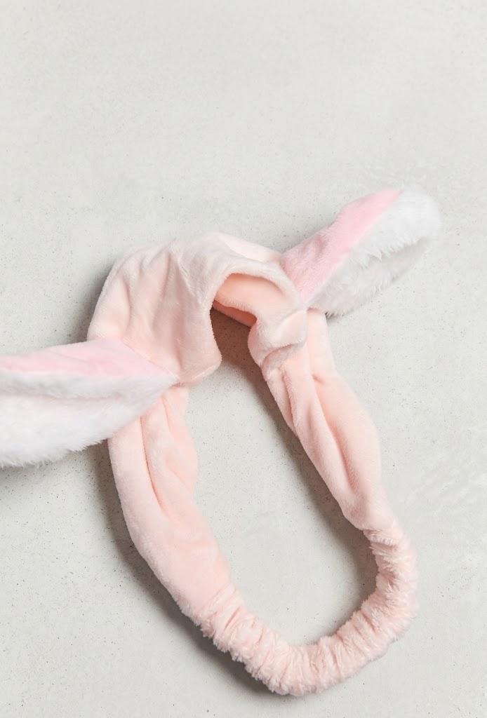 Headband Bunny Ears Headband Cute Spa Headbands for Washing Face Skincare Makeup Headbands for Women Girls Trendy Stuff Present Soft Coral Fleece Hair 1 pc