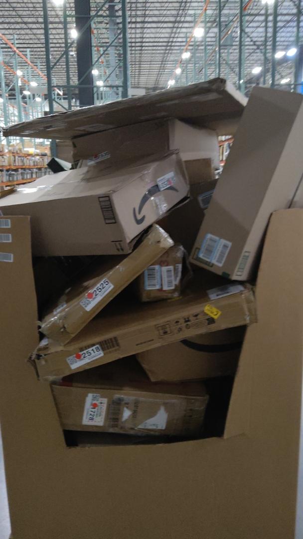 Pallet of Salvage Items