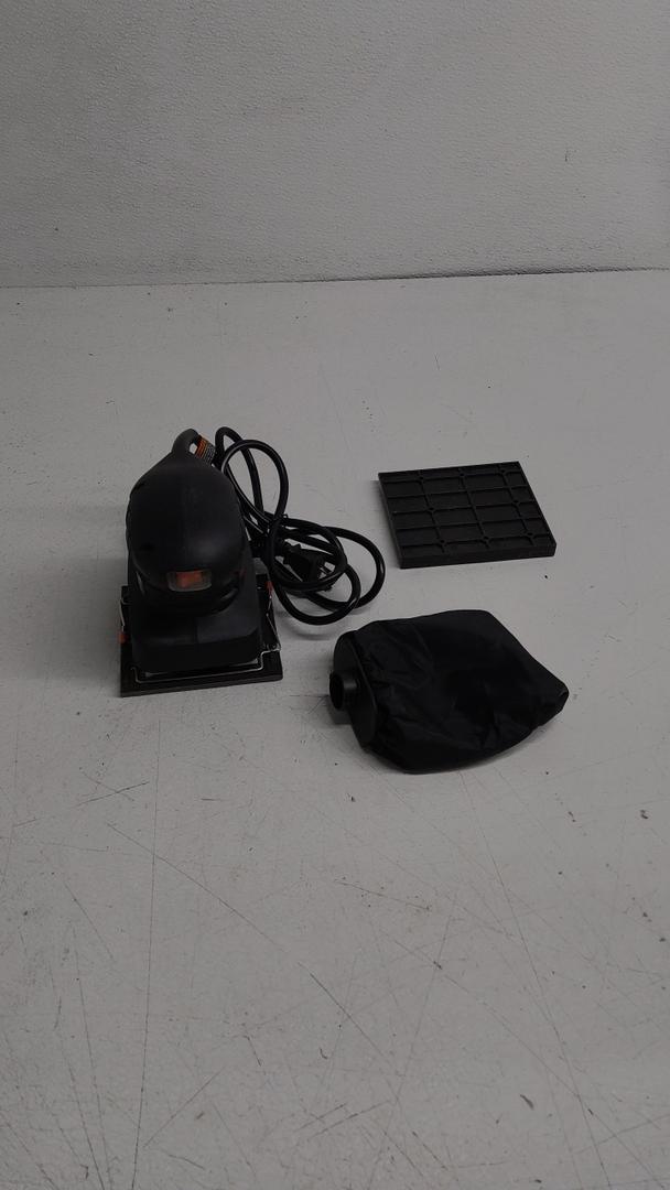Di B&D 1.5 AMP 1/4 Sheet Sander Bdeqs15 c