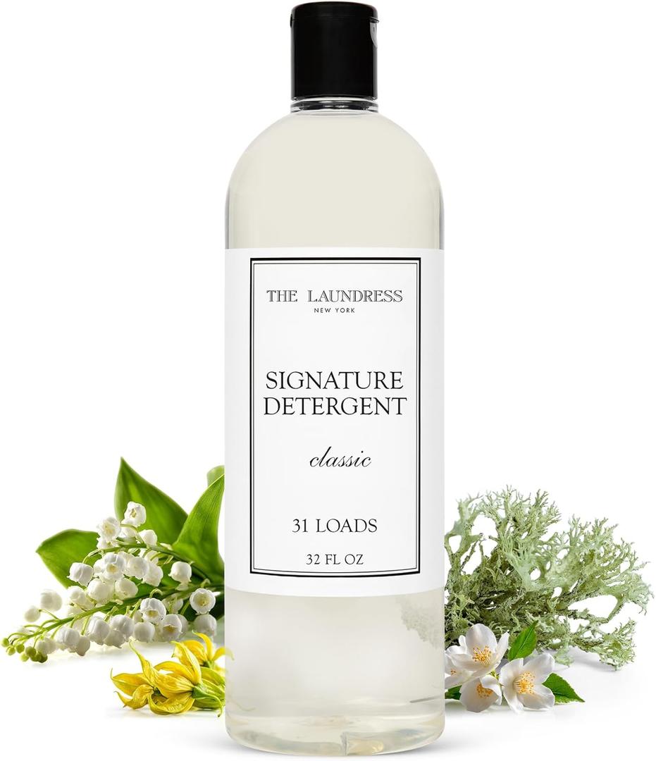 The Laundress Luxury Laundry Detergent, 31 Loads, Scented Signature Classic Fragrance, Concentrated Triple Enzyme Deep Cleaning and Targeted Stain Remover, 96% USDA Biobased Product (32 Fl Oz (Pack of 1))