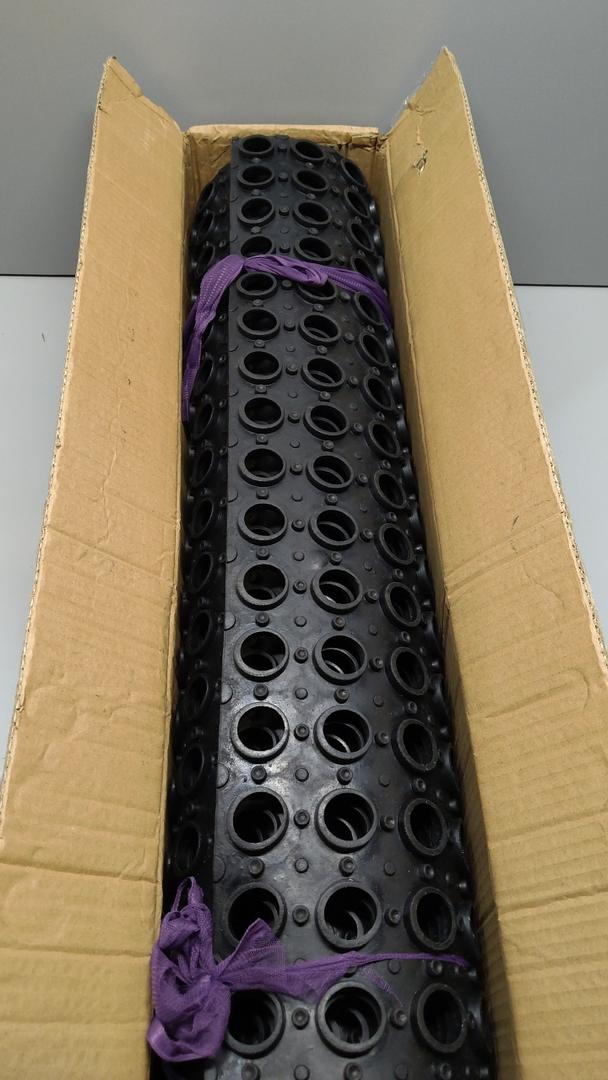 SafetyCare Interlocking Rubber Drainage Floor Mat - Anti-Fatigue 80x39.5 In