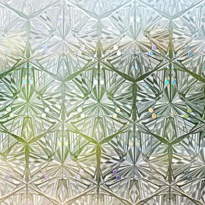 rabbitgoo Window Privacy Film Stained Glass Window Film, Decorative Stickers Removable UV Sun Blocking Clings Door Coverings, Diamond Pattern, 17.5 x 157.5 inches (Prism)