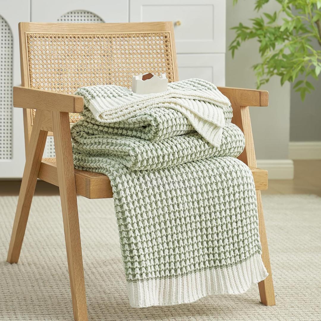 Amlie Home Knit Throw Blanket, Soft Chenille Cozy Breathable Pineapple Chunky Decorative Blanket for Couch, Bed & Sofa, French-Inspired Lightweight Warm Gift for Women, Sage Green, 50"x60"
