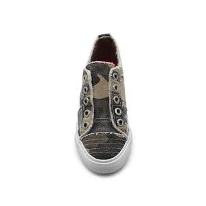 Blowfish Women's Play Slip On Sneaker - Natural Camoflauge Canvas, Size 13