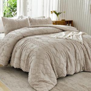 DelightHome Queen Comforter Set Khaki, 3 Pieces Boho Tufted Lightweight Fall Bedding Comforter Set for Queen Bed, Soft Fluffy Bed Comforter Tan (90x90In Comforter & 2 Pillowcases)