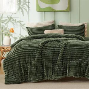 Bedsure Full Size Comforter Sets - GentleSoft 3 Pieces Double-Side Fleece Fluffy Olive Green Comforter Set, Cozy Striped Room Decor Aesthetic, Luxury Full Size Bedding, 2 Pillowcases, 82x86 Inches