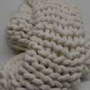 Maetoow Chenille Chunky Knit Blanket Throw 40x50 Inch, Handmade Warm & Cozy Blanket Couch, Bed, Home Decor, Soft Breathable Fleece Banket, Christmas Thick and Giant Yarn Throws, Cream