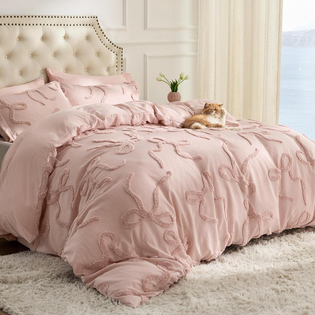 Bedsure Tufted Rose Pink Queen Size Comforter Sets, GentleSoft 3 Pieces Bow Cute Bedding Pink Room Decor, Gifts for Girls Teens Women, All Seasons, 1 Bed Comforter, 2 Pillow Shams, 90x90 Inches