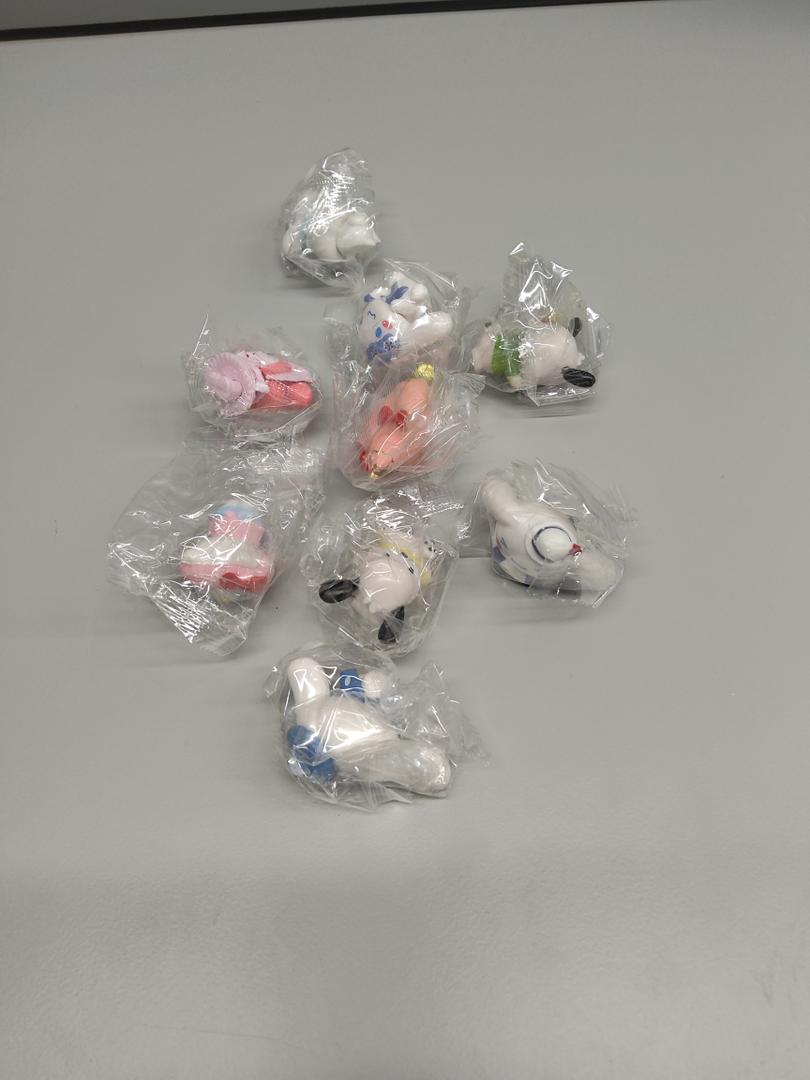 Hello Kitty and Friends Mystery Blind 9 Pack