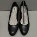 Easy Street Women's Fabulous Round Toe Dress Pump, Black, 10W