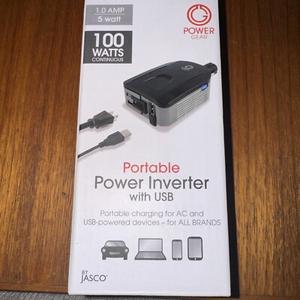 Power Gear portable Power Inverter W USB 100 Watts. New In Box