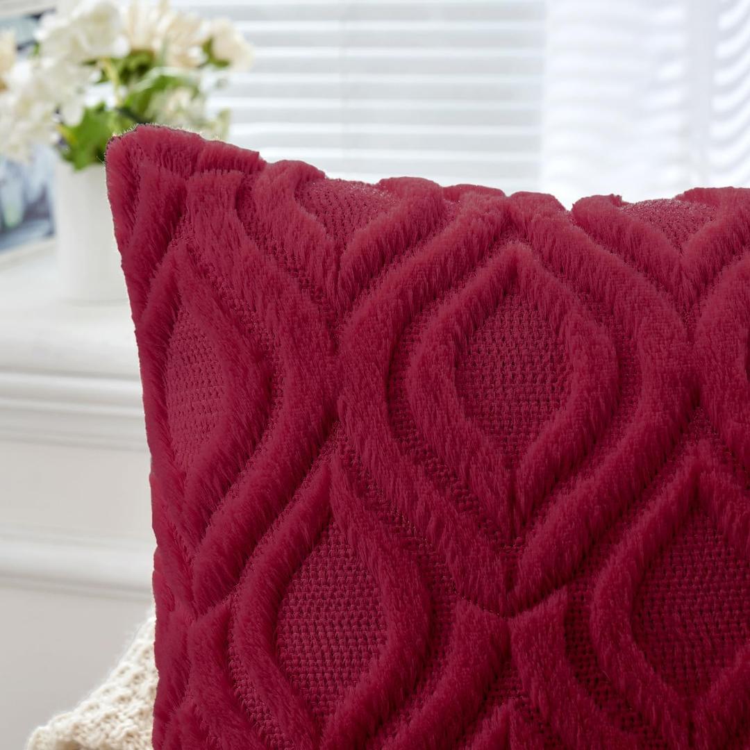 MIULEE Christmas Wine Red Throw Pillow Covers 18x18 Inch, Soft Winter Plush Faux Wool Couch Pillow Covers Set of 2 Decorative Farmhouse Boho Throw Pillows for Sofa Living Room Bed