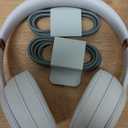 Beats Solo 4 - Wireless On-Ear Bluetooth Headphones, Up to 50-Hour Battery Life, Ultra-Lightweight Comfort, Powerful and Balanced Sound, Apple & Android Compatible - Cloud Pink