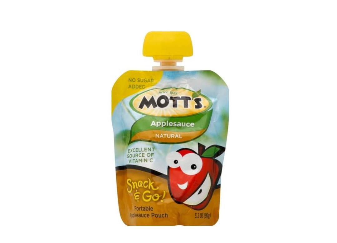 5 x Mott's Snack and Go Applesauce, Natural, 3.2 oz (EXP 05/07/26)