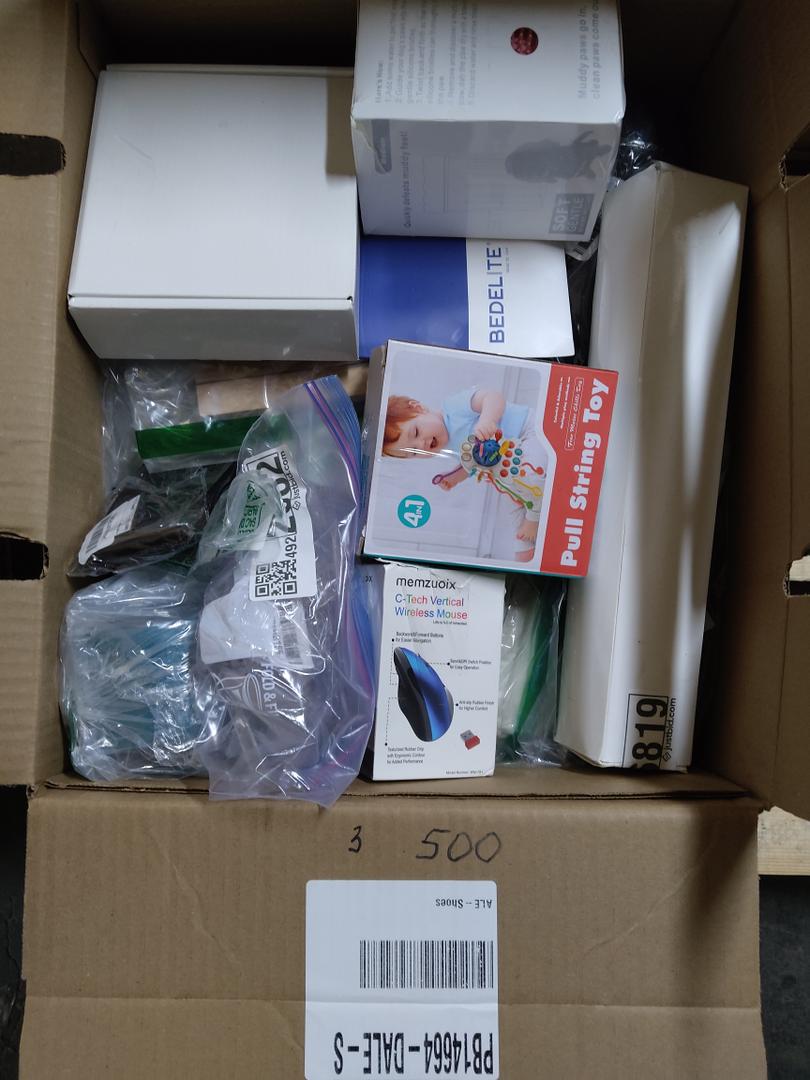 Half a Pallet Of Mixed Items, Retail Is Estimated