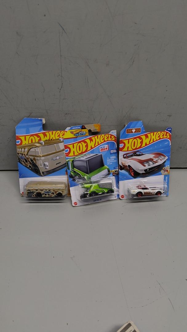 Pack Of 3 Hot Wheels Cars ('69 Corvette Racer, Rink Racer, Surfin' School Bus)