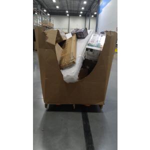 Pallet of salvage items