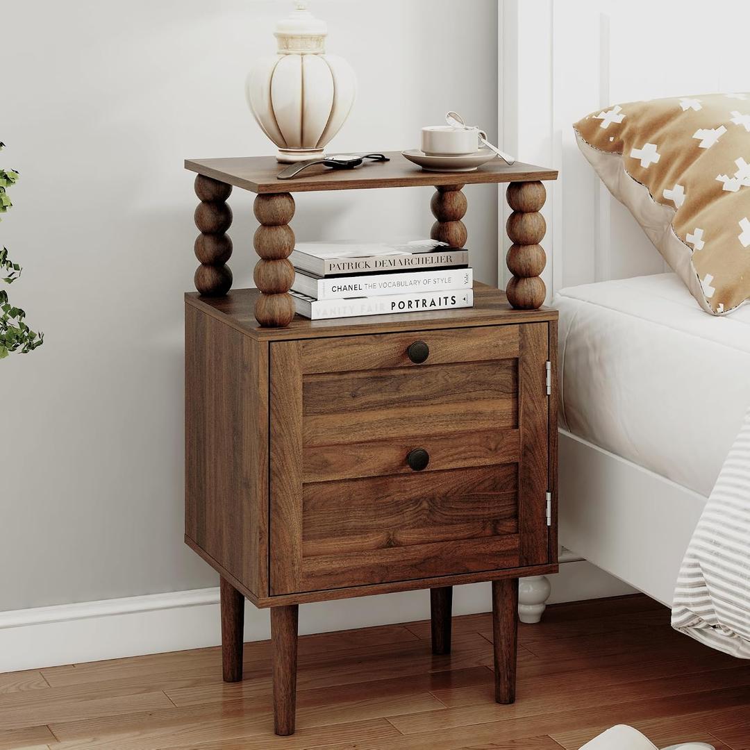 Veegle Nightstand,Modern Bedside Table with Storage Drawer and Open Wood Shelf, for Bedroom and Small Spaces,Night Stand with Solid Wood Legs (Walnut Brown)